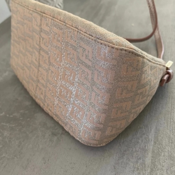 Vintage Fendi - Picture 4 of 6